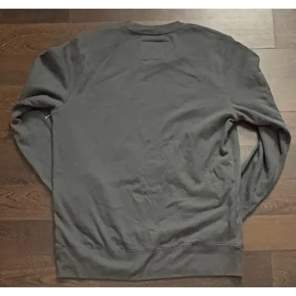 True Religion Sweater Mens Size MediumCamouflage Logo Casual Pullover Sweatshirt